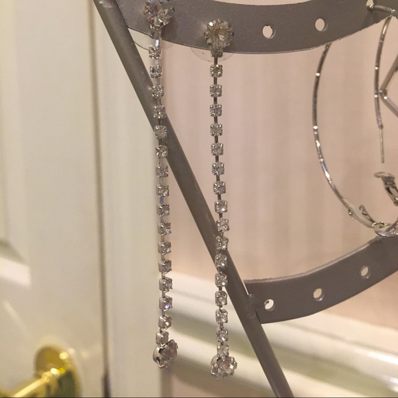 🛍3 for $30🛍NWT Rhinestone long strand earrings set in silvertone - Picture 4 of 5